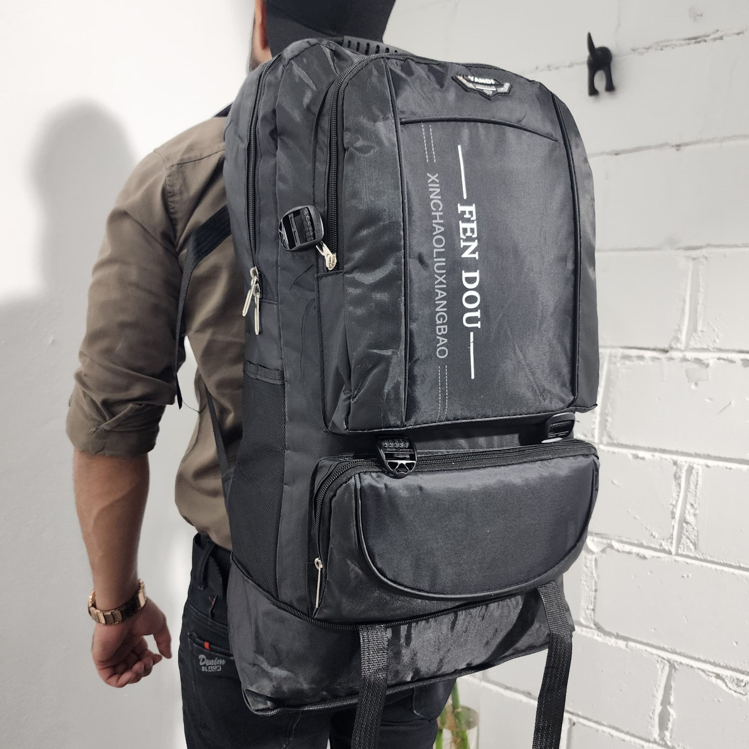 FEN DOU Large Capacity Backpack – Durable Travel Bag Black for 1 KD in Kuwait