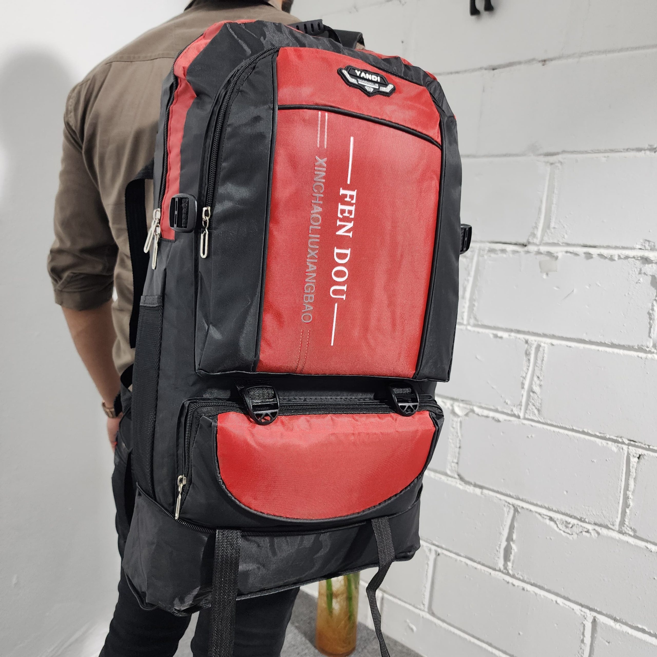 FEN DOU Large Capacity Backpack – Durable Travel Bag Red for 1 KD in Kuwait