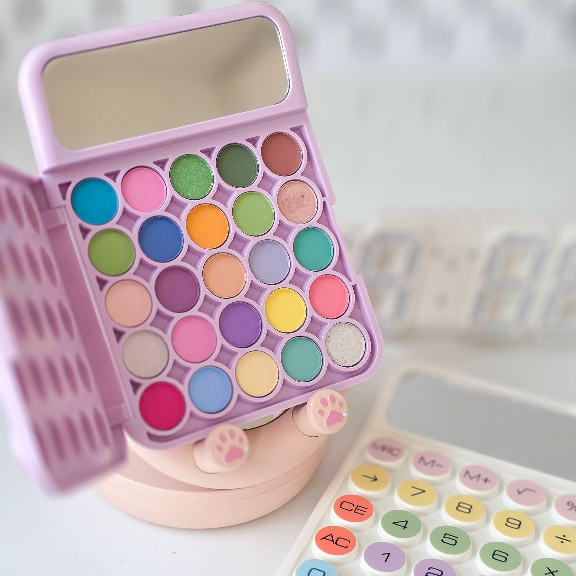25 Colors Calculator-Style Eyeshadow Palette Order 25 Colors Eyeshadow Palette Kuwait For 1KD in Kuwait