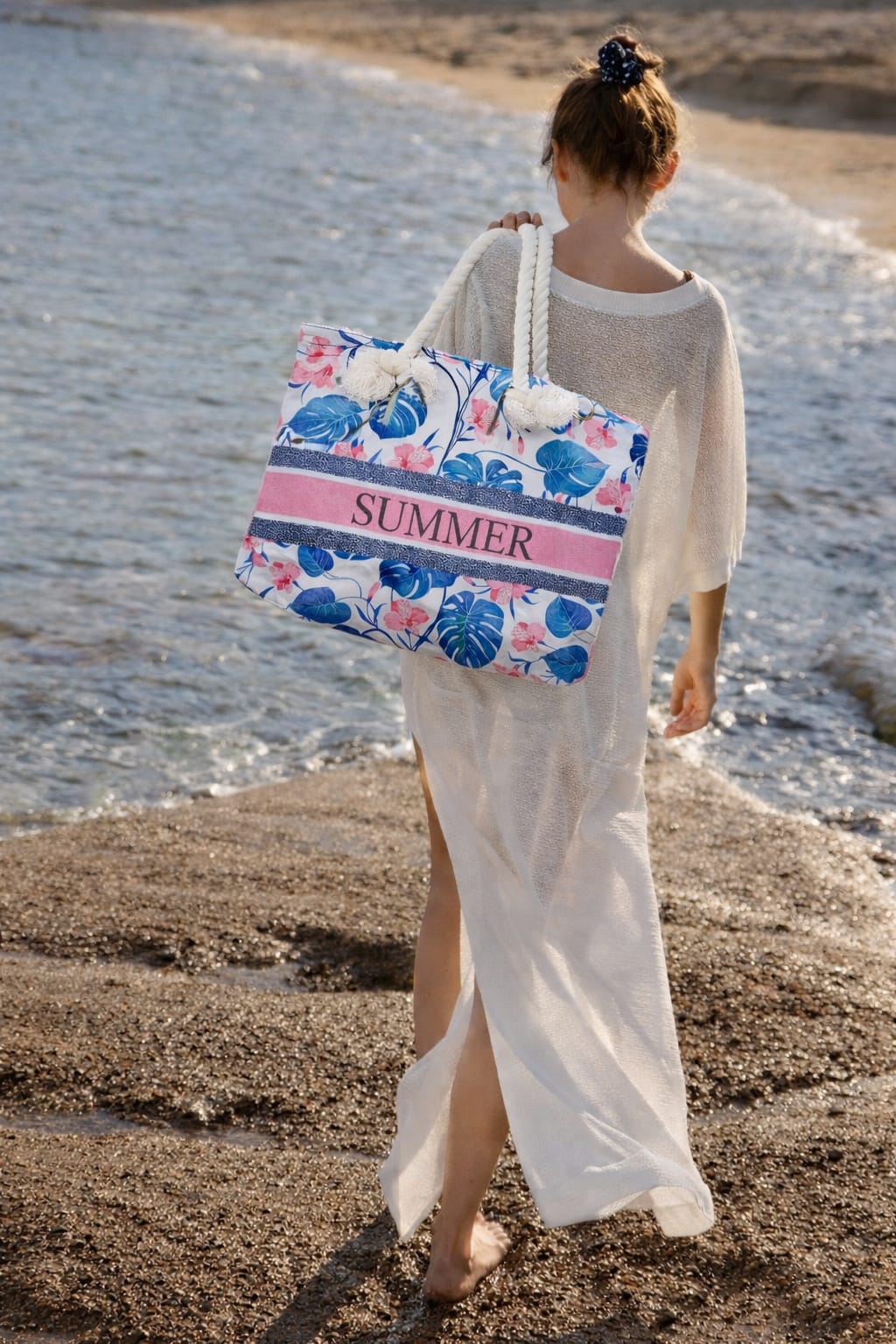 Summer Bloom Rope Handle Beach Tote (Assorted Designs) Colorful Summer Bloom Rope Handle Beach Tote for 1 KD in Kuwait