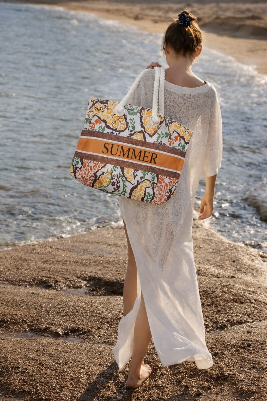 Summer Bloom Rope Handle Beach Tote (Assorted Designs) Large Capacity Summer Bloom Rope Handle Beach Tote for 1 KD in Kuwait